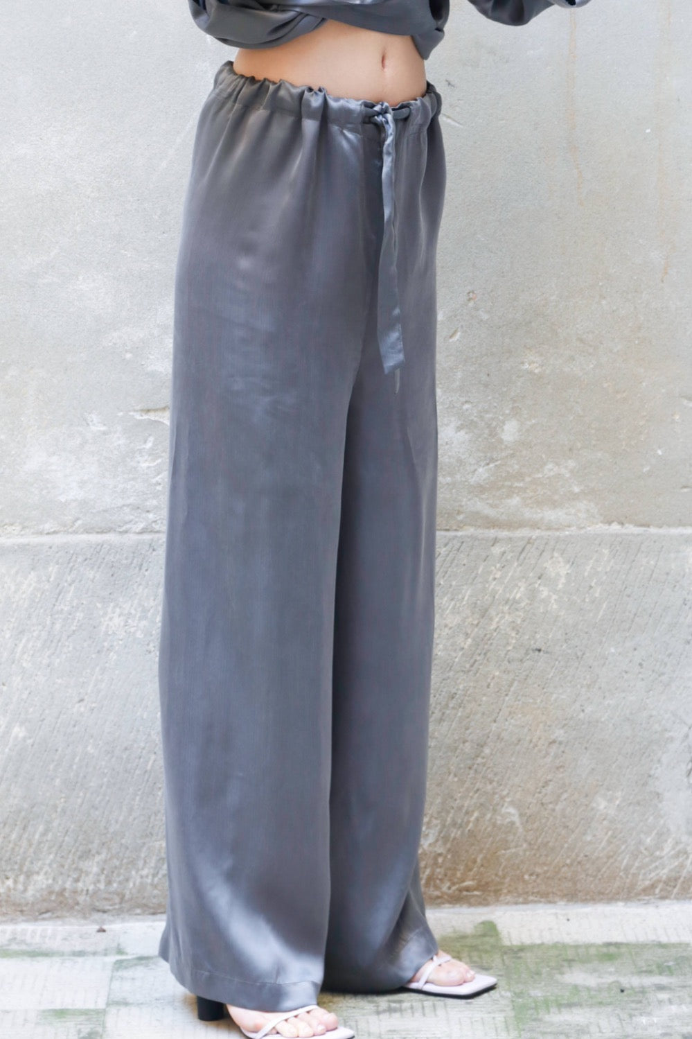 ﻿Zerobarracento Low Waist Long Wide Pants 100% Bemberg