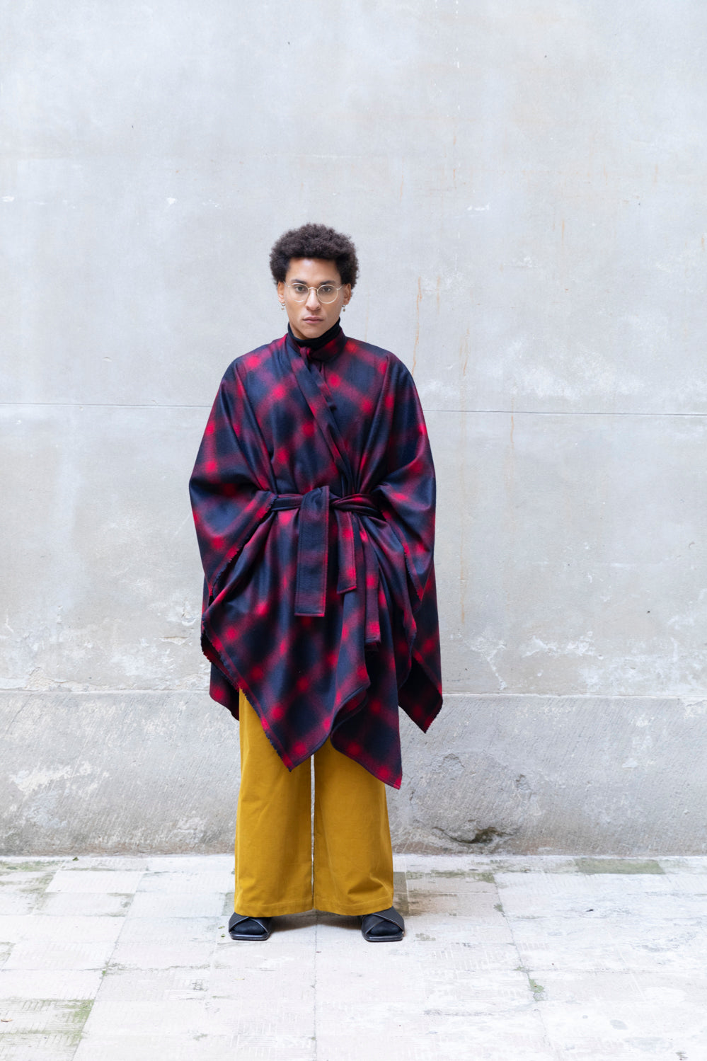 ﻿Zerobarracento Recycled Wool Midi Cape