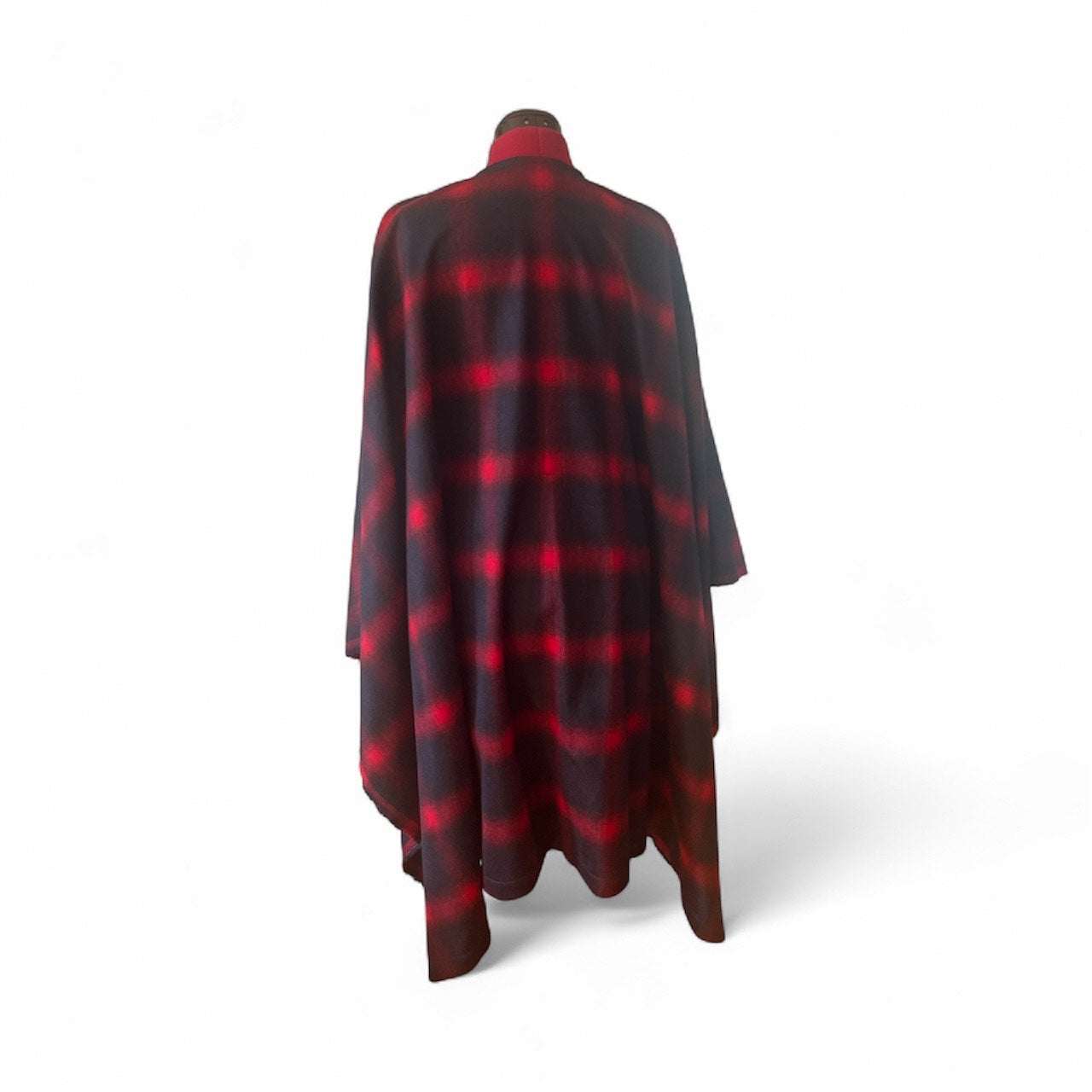 Midi recycled wool cape