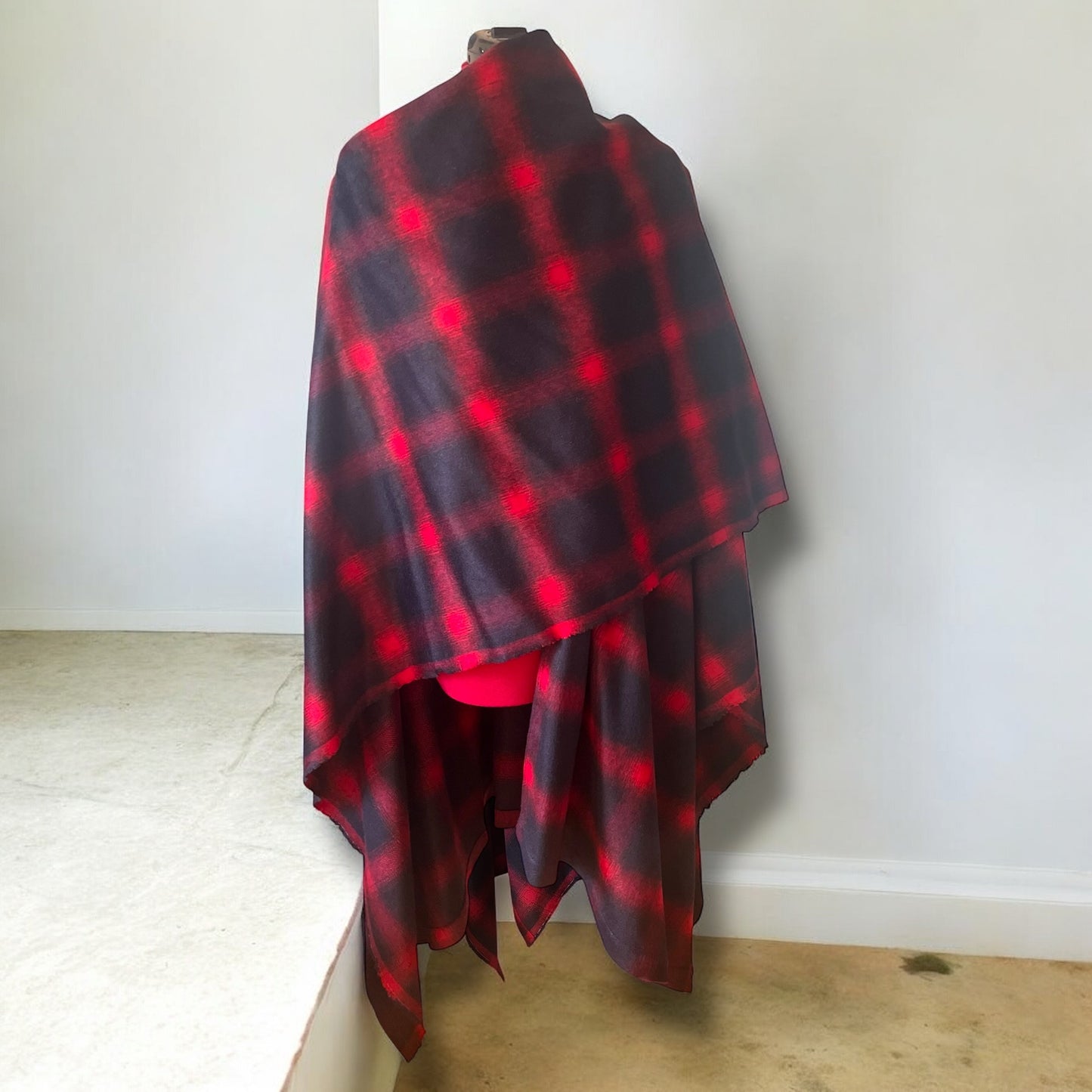 Midi recycled wool cape