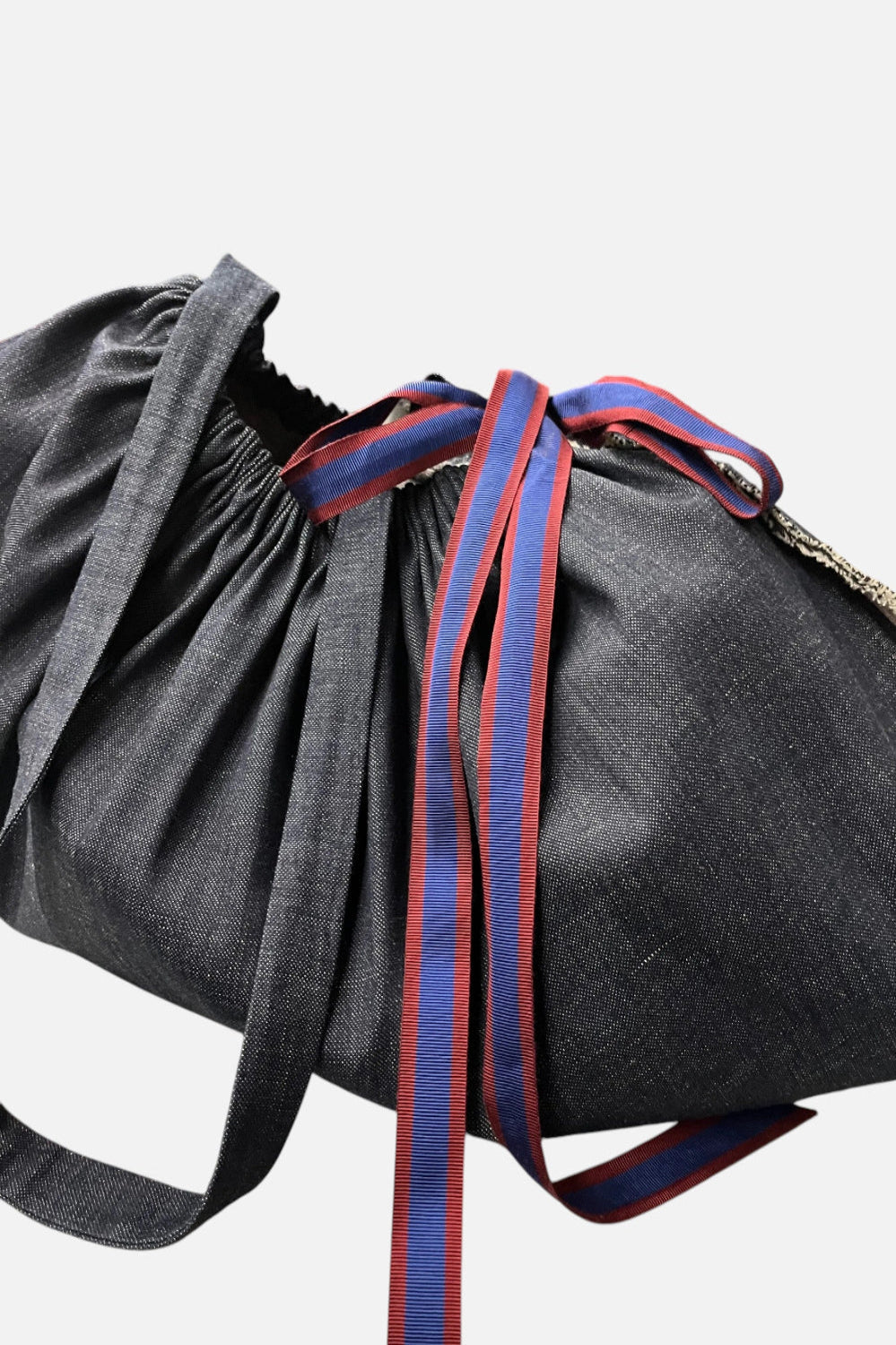 Maxi Borsa in Denim con dettaglio chiusura colorato