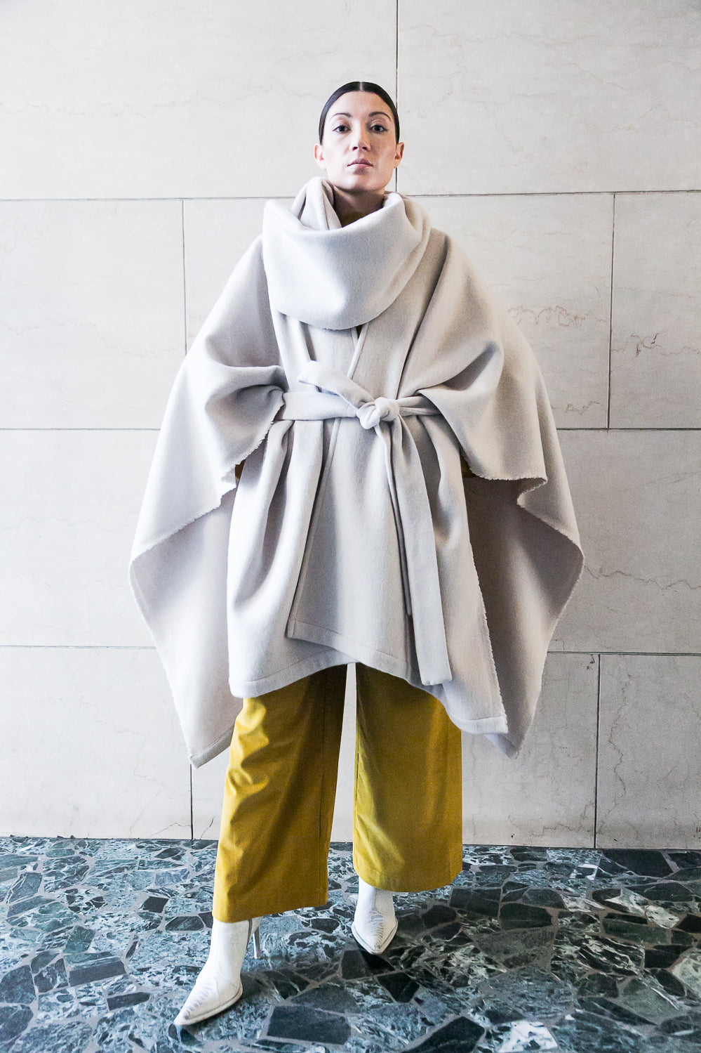 Midi recycled wool cape