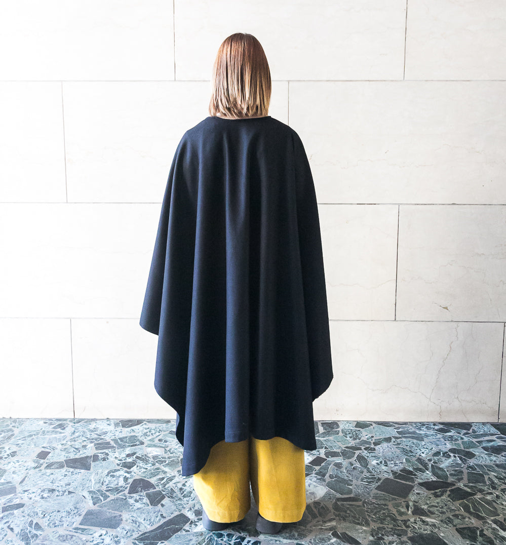 Midi recycled wool cape